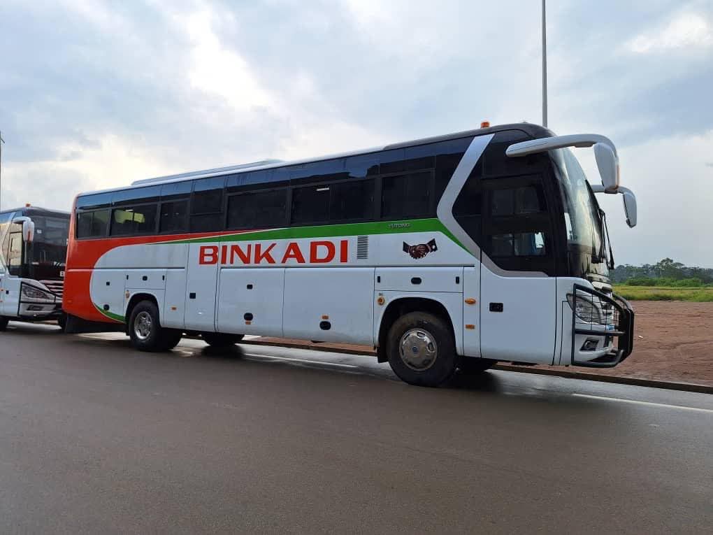 Autocar BINKADI TRANSPORT sur la route
